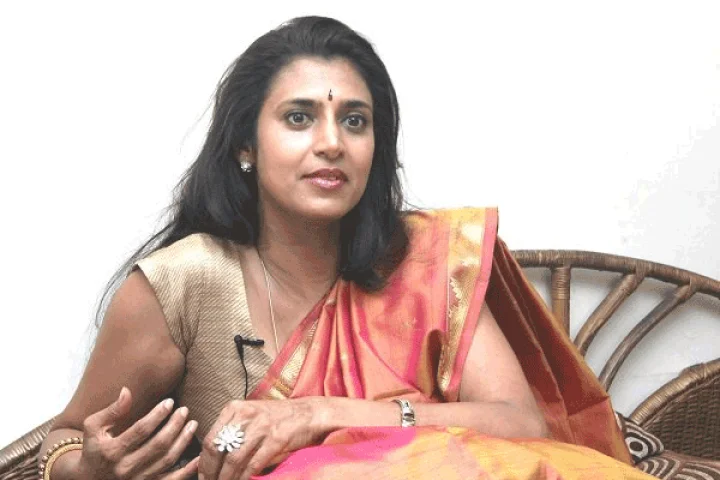 பாரதி இப்போது பாடினா கோர்ட்டு, கேஸுதான் - நடிகை கஸ்தூரி கிண்டல்