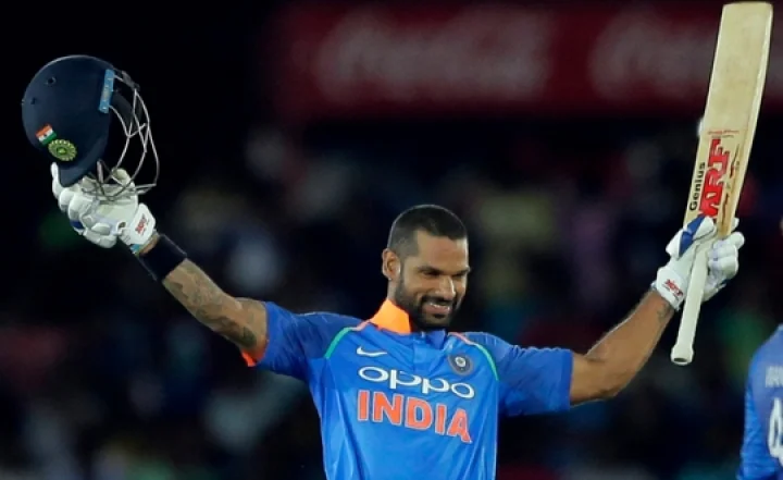 இலங்கை பந்துவீச்சை அடித்து தும்சம் செய்த தவான்: இந்திய அணி வெற்றி!