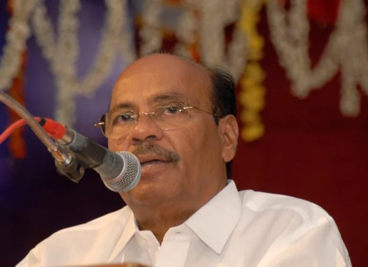 இது ஆளுநரின் வேலை அல்ல - சீறும் ராமதாஸ்