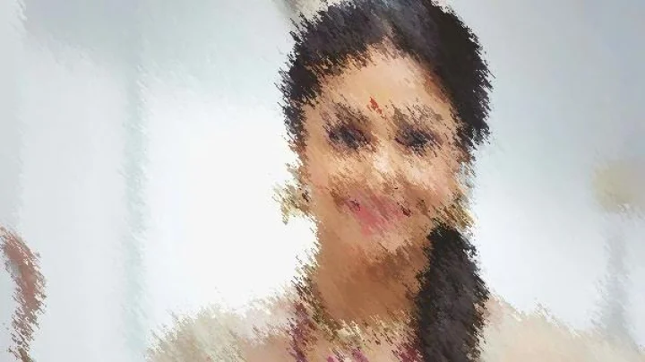 கணவருடன் கருத்து வேறுபாட்டில் ஒளி நடிகை?