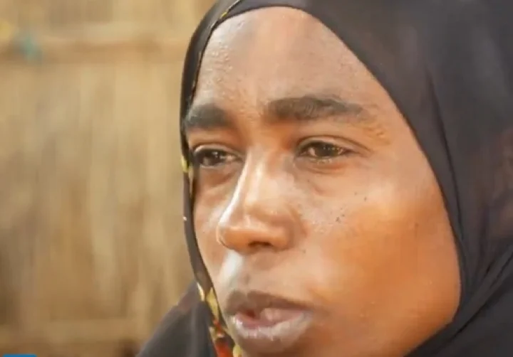 21 வயதில் எல்கேஜி படிக்கும் அகதி பெண்!!