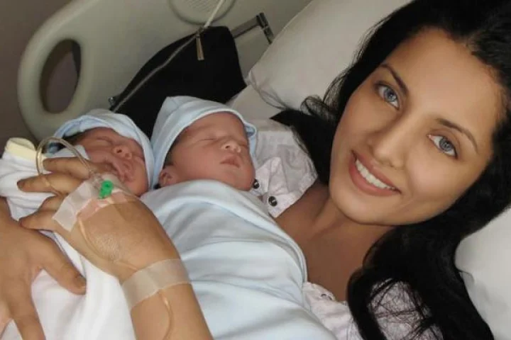 pregnant-news-anchor-water-broke-live-broadcast