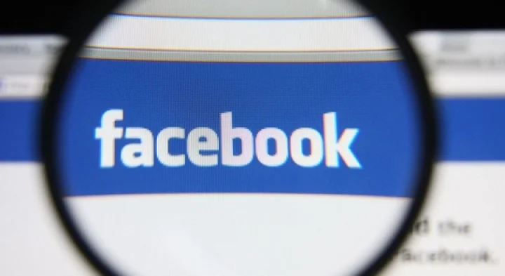 போனில் பேசுவதை ஒட்டுகேட்டு விளம்பரம் செய்யும் ஃபேஸ்புக்!