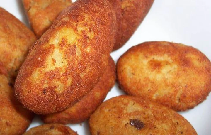 ஆலு பன்னீர் கோப்தா செய்ய...!