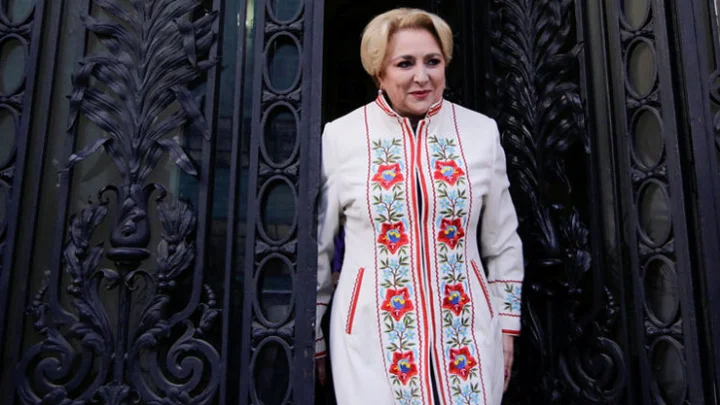 7 மாதத்தில் 3 பிரதமர்கள்: என்ன நடக்குது ரொமானியாவில்?