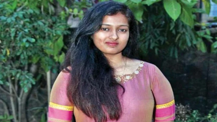 எங்க அப்பா அப்பவே சொன்னார் - கமல் குறித்து காயத்ரி ரகுராம் டிவிட்