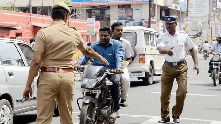 உஷா மரணம் எதிரொலி - வாகன சோதனைகளுக்கு தடை