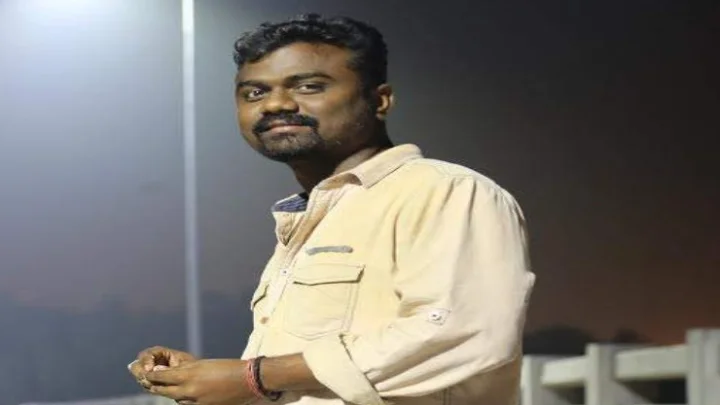 இணை இயக்குநரை கல்யாணம் செய்து கொள்ளும் ‘ரங்கூன்’ இயக்குநர்