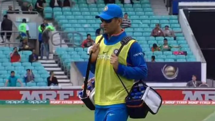 ஓய்வு அளிக்கப்பட்டதால் தோனி என்ன செய்தார் தெரியுமா?