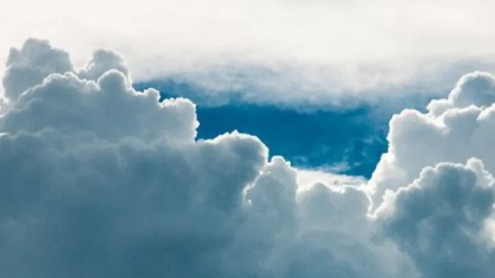 எங்கள் நாட்டுக்கு வரும் மேகக்கூட்டங்களை திருடிவிட்டனர்; இஸ்ரேல் மீது ஈரான் குற்றச்சாட்டு