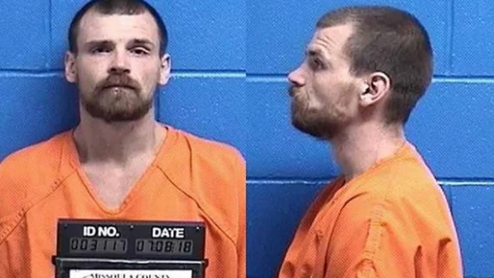 புதைக்கப்பட்ட குழந்தை: 6 மணி நேரத்திற்கு பிறகு உயிருடன் மீட்பு!