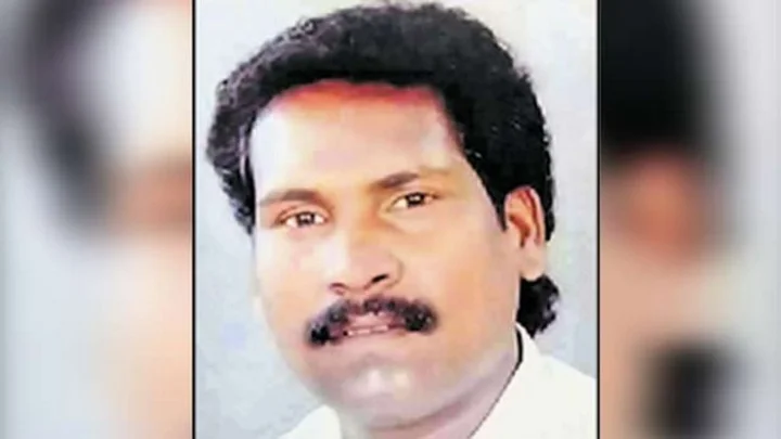 கலைஞரை பார்க்க முடியாததால் தி.மு.க. நிர்வாகி தீக்குளித்து தற்கொலை