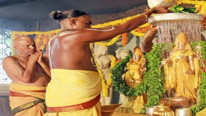 அர்ச்சகர்கள்
