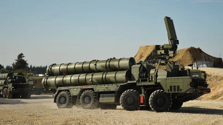 அமெரிக்கா மிரட்டலுக்கு பணியாத இந்தியா –ரஷ்யாவுடன் ஒப்பந்தம்