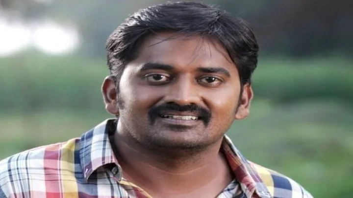 விஜய் ரசிகர்கள் மீது கமிஷனர் ஆபிஸில் புகார் அளிக்க கருணாகரன் முடிவு