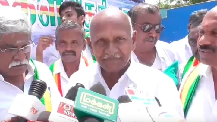 காவிரி, அமராவதி ஆறுகளில் மழை நீரை சேகரிக்க வேண்டும் - கரூரில் ஆர்ப்பாட்டம்