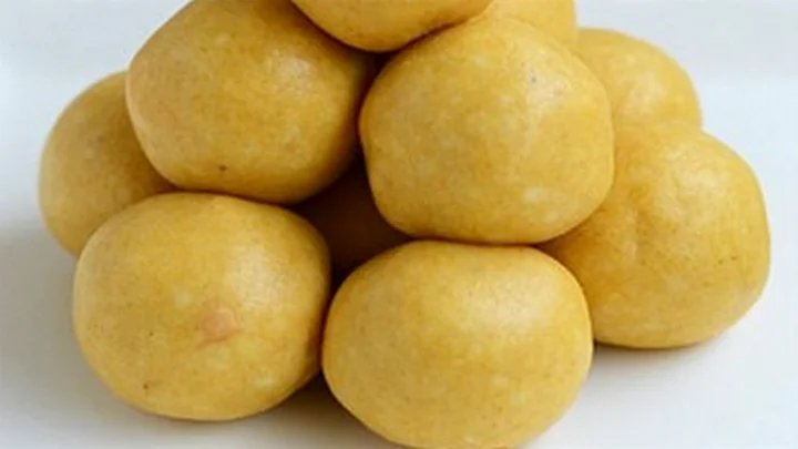 பாசிப்பருப்பு லட்டு