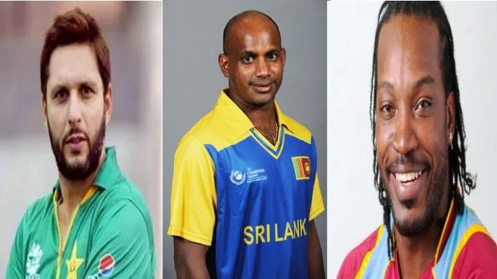 சிக்ஸ்ரா..? எல்லாரும் பின்னாடி போங்க –சாதனைப் படைத்த ரோஹித் சர்மா