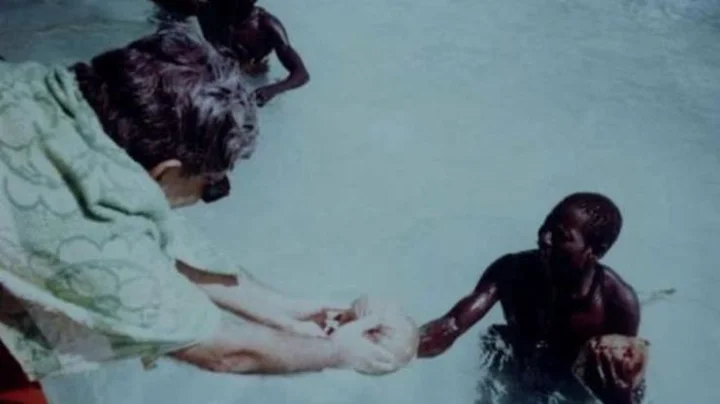 'சென்டினல் பழங்குடியினர் தேடித் தாக்க விரும்புவதில்லை'- நேரில் சென்றவரின் அனுபவம்