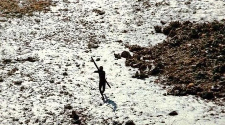 'சென்டினல் பழங்குடியினர் தேடித் தாக்க விரும்புவதில்லை'- நேரில் சென்றவரின் அனுபவம்