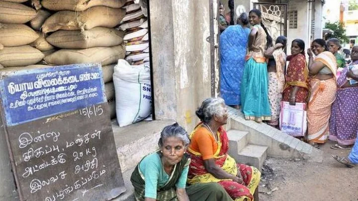 ரேஷன் கடை மூடல்