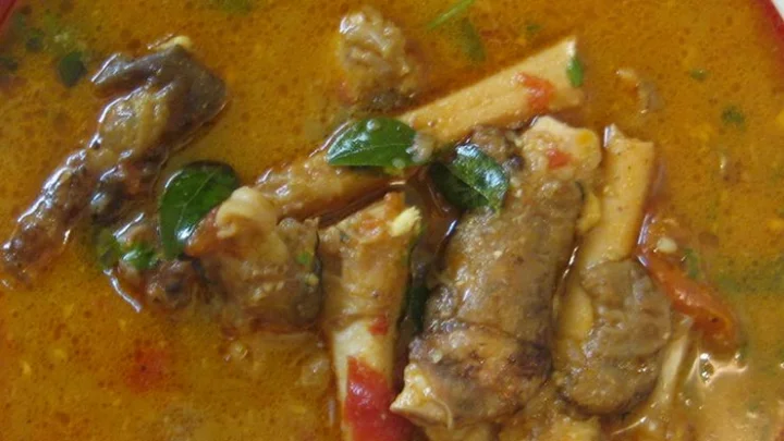 ஆட்டுக்கால் சூப்