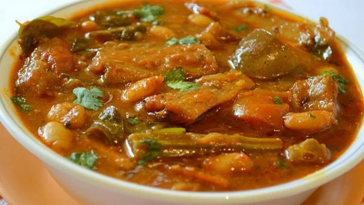 கருவாட்டுக் குழம்பு