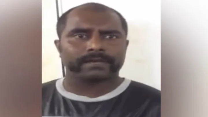 சம்பளம் அதிகமா கேக்குதோ? ஆசிரியர்களை வெளுத்து வாங்கும் ராணுவவீரர்