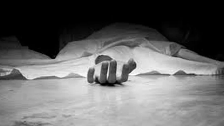 பள்ளி  திறக்காததால் ... மாணவி உயிரிழந்த சோகம் ...