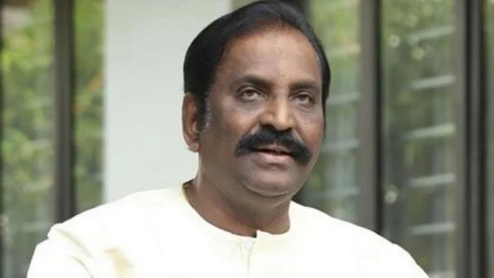 அமெரிக்காவில் தமிழ் மொழிக்குக் கிடைத்த சிறப்பு...வைரமுத்து நன்றி தெரிவித்து  டுவிட்...