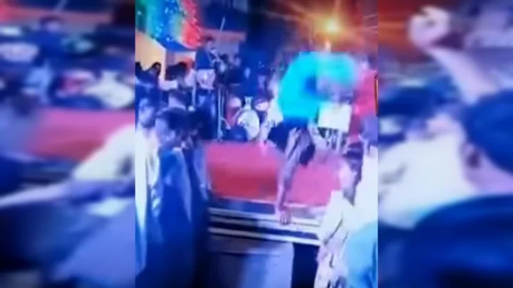 திருமணத்தில் குடிகாரர் செய்த அலப்பறை :  என்ன நடந்தது தெரியுமா ?