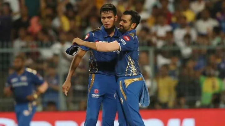 சொதப்பிய மும்பை பேட்ஸ்மேன்கள்: ஐதராபாத்துக்கு 163 ரன்கள் மட்டுமே இலக்கு