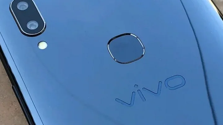 விலை குறைந்தது விவோ ஸ்மார்ட்போன்(ஸ்)!