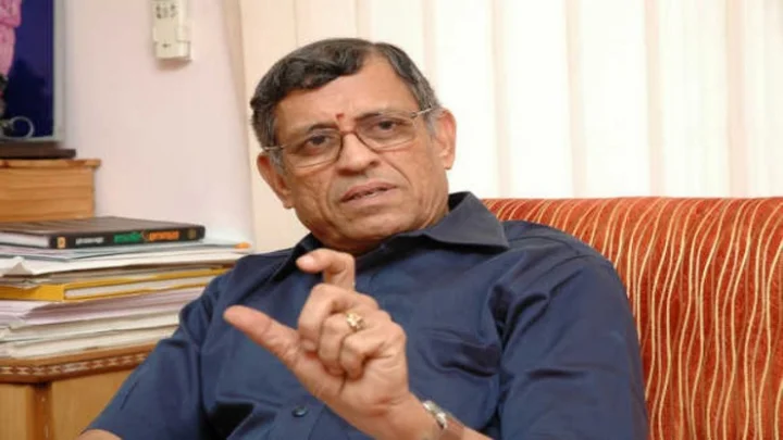 அதிமுக