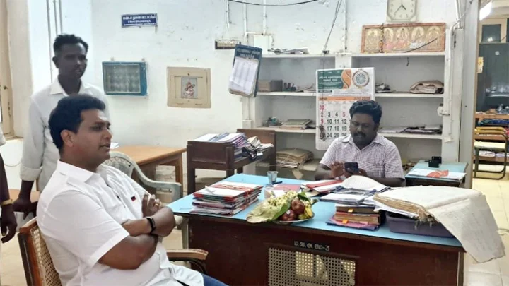 ஆய்வுக்கு வர மறுத்த அதிகாரியை பலே ஐடியாவால் வரவழைத்த டி.ஆர்.பாலு மகன்!
