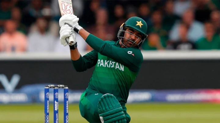 மீண்டும் ஒரு 300 பிளஸ் டார்கெட்: உலகக்கோப்பையில் ரன்மழை