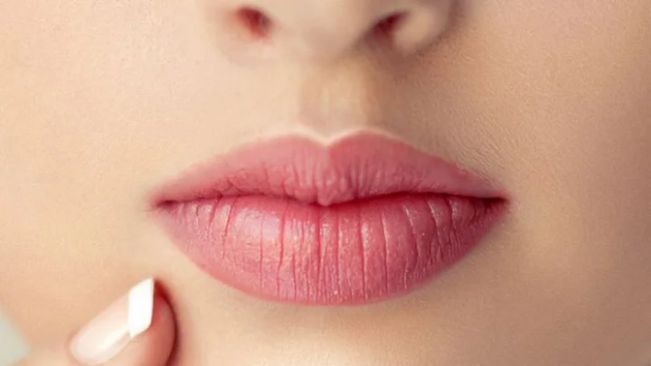 லிப் ஸ்க்ரப்