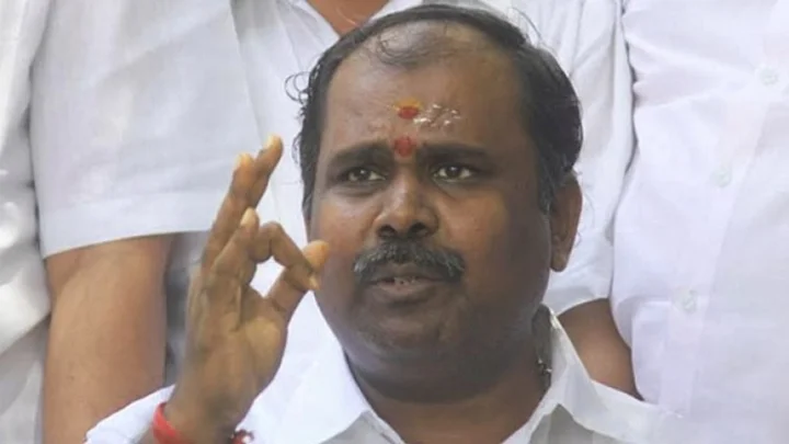 முதல்வர்