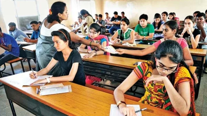 ஆசிரியர் தேர்வு