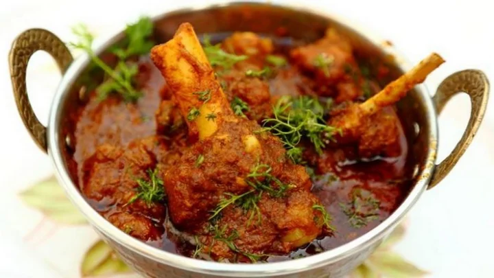 non-vegetarian food is prohibited and banned in these 7 cities of India