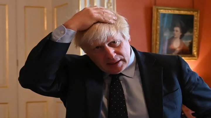 boris-johnson-flies-back-to-face-mps-fury-after-court-ruling