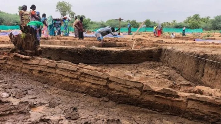 கீழடி அகழ்வாய்வு காட்டும் சான்று: கி.மு. 6ம் நூற்றாண்டிலேயே எழுத்தறிவு பெற்றிருந்த தமிழர்கள்