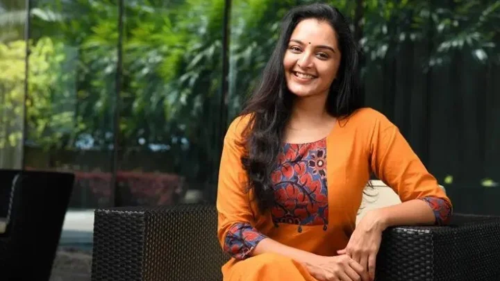 நடிகை மஞ்சு வாரியாரின் கியூட் கிளிக்ஸ்!