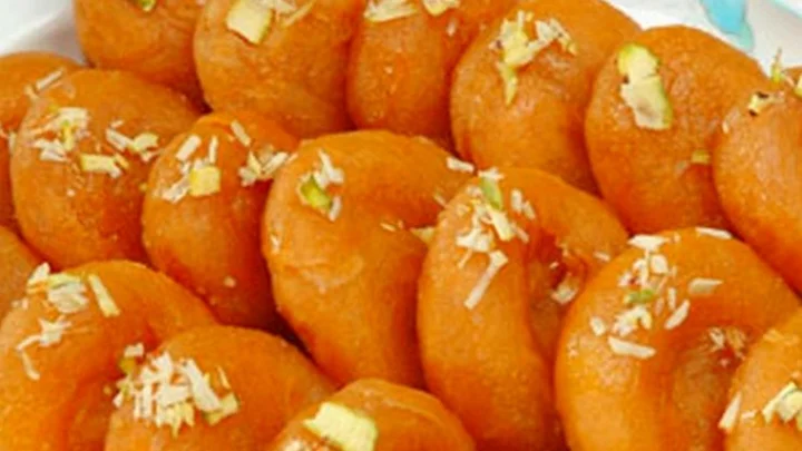 தீபாவளி பலகாரம் பாதுஷா செய்ய...!!