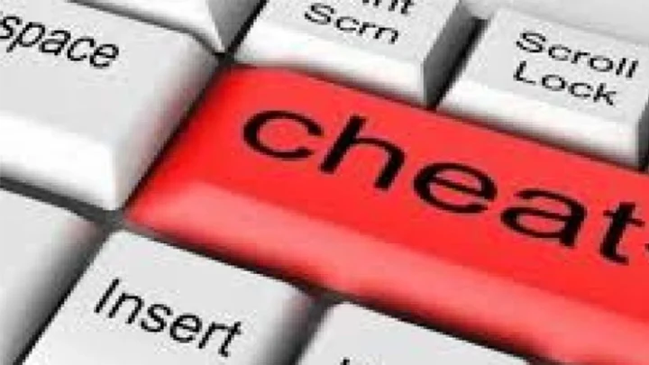 சினிமா ஆசையில் வரும் பெண்களை நூதன முறையில் ஏமாற்றிய் டிப்-டாப் ஆசாமி