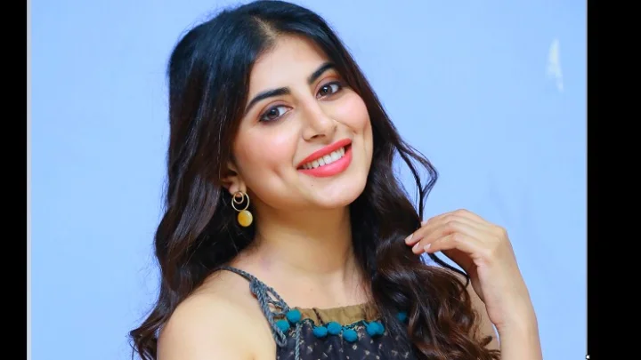 நடிகை ஸ்வேதா அவஸ்தி ஸ்டில்ஸ்!