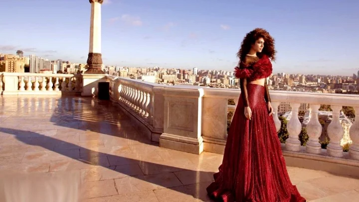 மாடர்ன் உடையில் மாளவிகா மோகன் - இன்ஸ்டாவில் ரொம்பி வழியும் ரீசன்ட் க்ளிக்ஸ்!