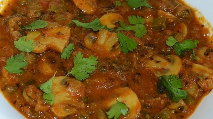 சுவையான காளான் கிரேவி செய்ய...!!