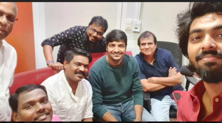 ஜி.வி பிரகாஷின்  