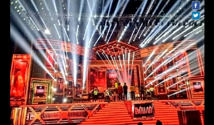 பிரம்மாண்டமாக ஜொலிக்கும் தர்பார் இசைமேடை - படையெடுத்த ரசிகர் பட்டாளம்!